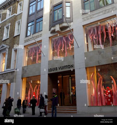 louis vuitton bond street.